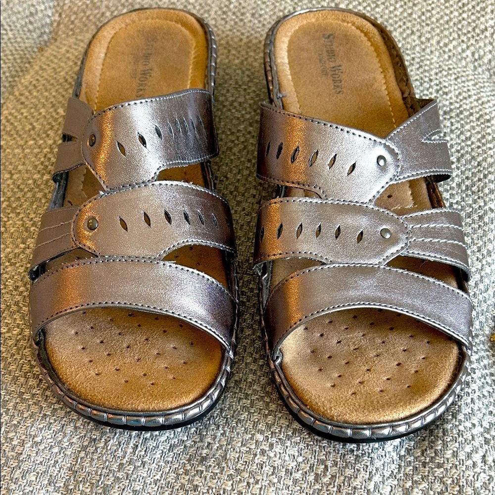 Studio Works Metallic Gray Slide Sandals, Size 10